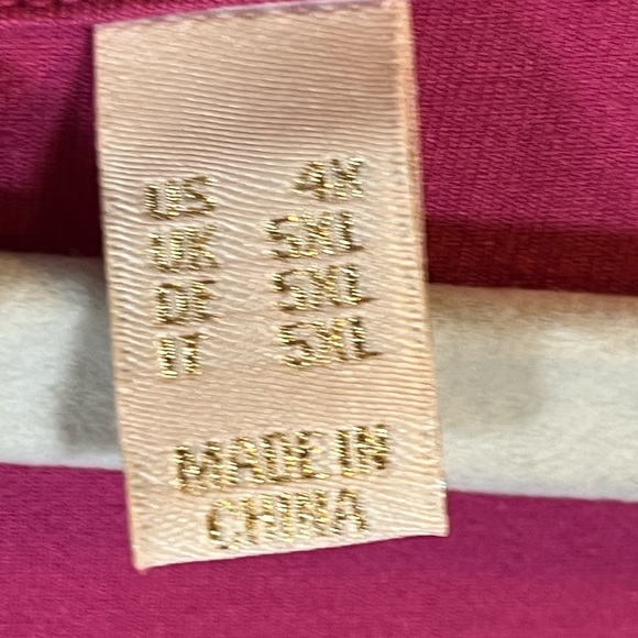 NWOT LOGO LAVISH WRAPS ROBES - Picture 8 of 12